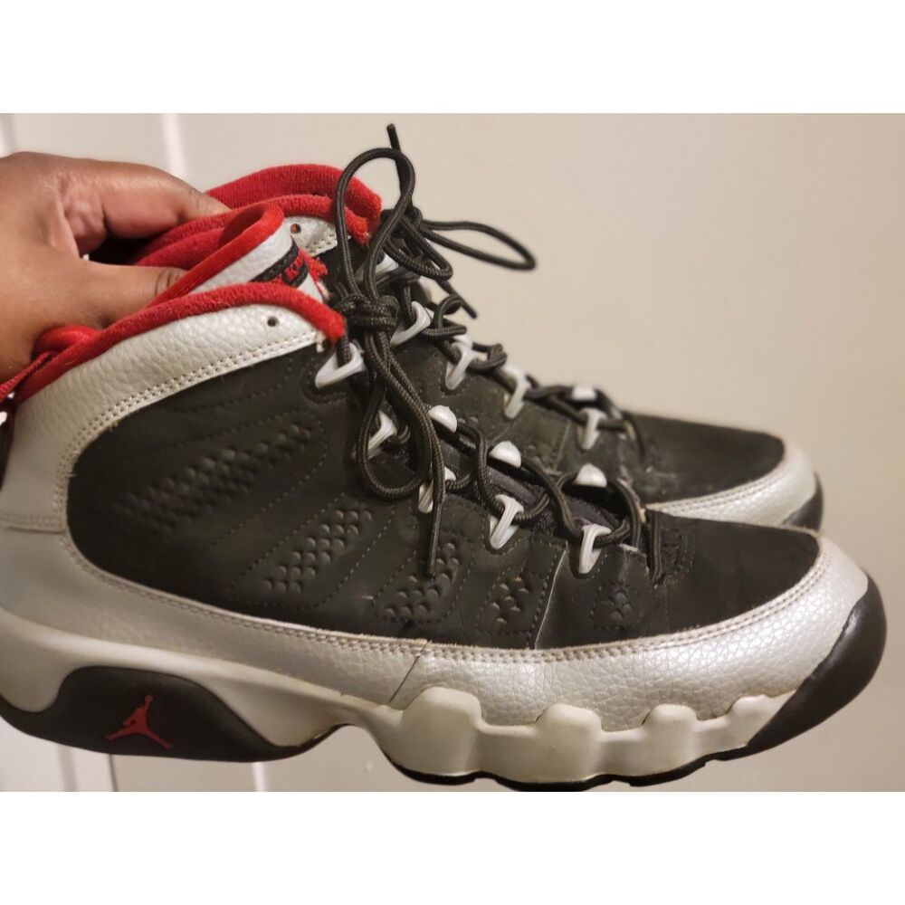 BEATERS: Jordan 9 'Kilroy'